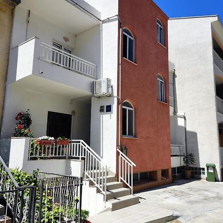 Apartments Jadranka Макарска Экстерьер фото