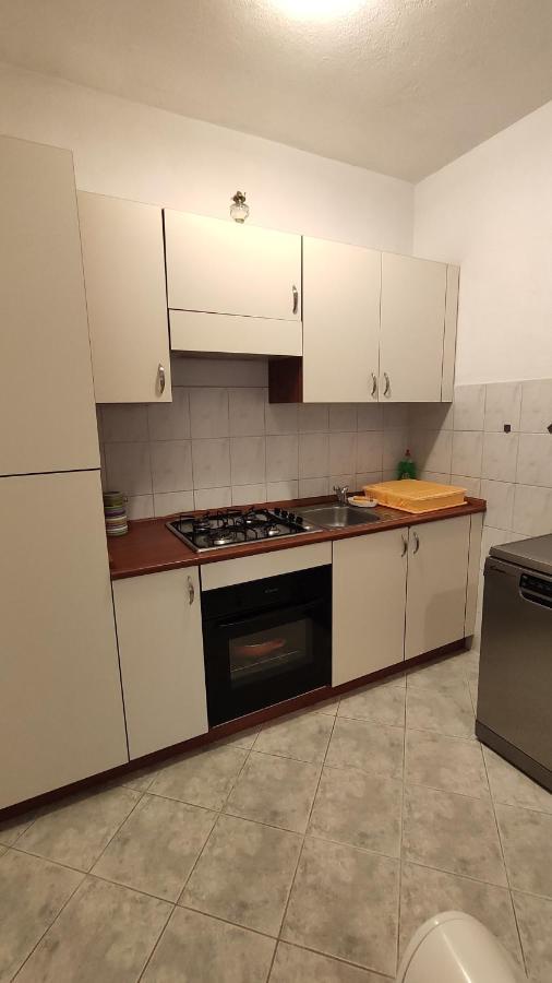 Apartments Jadranka Макарска Экстерьер фото